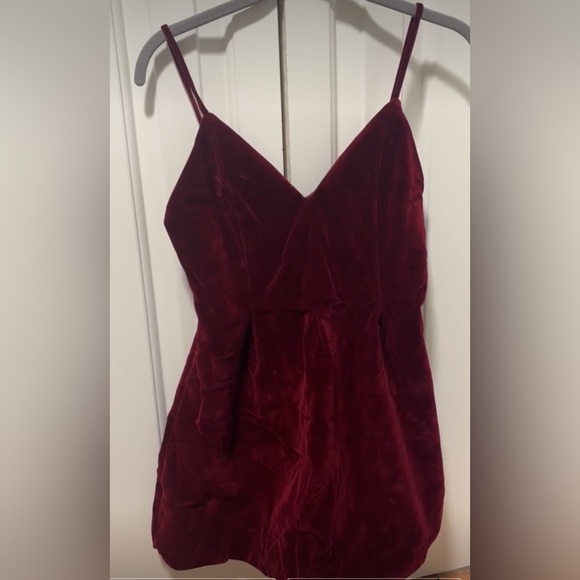 Dresses & Skirts - Elegant Burgundy Spaghetti Strap Dress Velvet